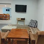 Cozy Private Bedroom & Ensuite - City & Strand Beach Location